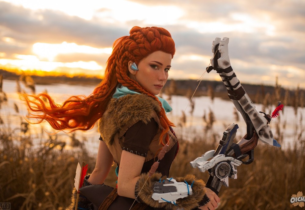 Россиянка показала косплей на Элой из Horizon Zero Dawn с горячим фото в бикини
